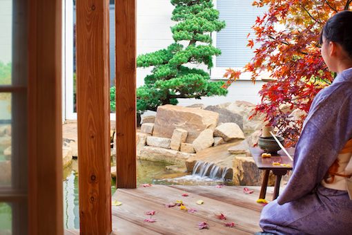 japanischer Garten mit Terrasse
